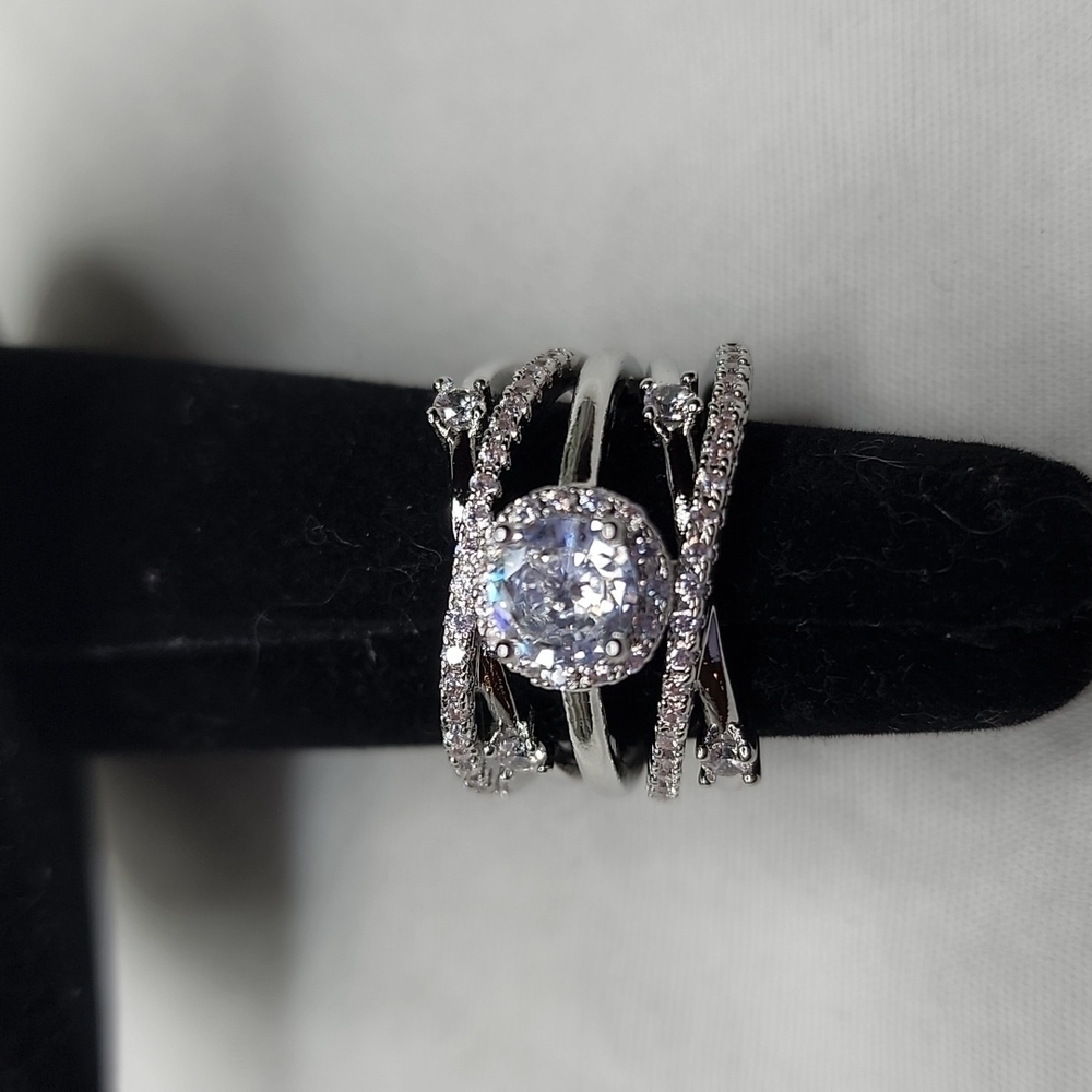 INFINITY DIAMOND RING🎄 - Picture 11 of 11